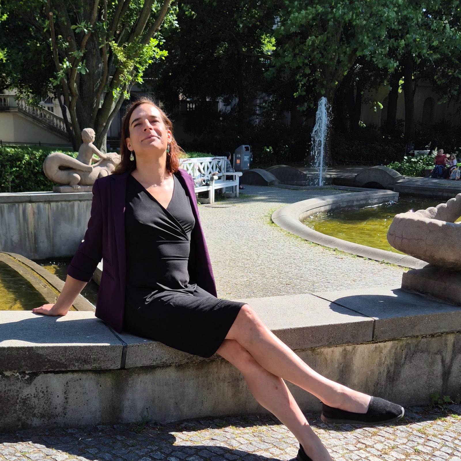 elegant trans escort joy